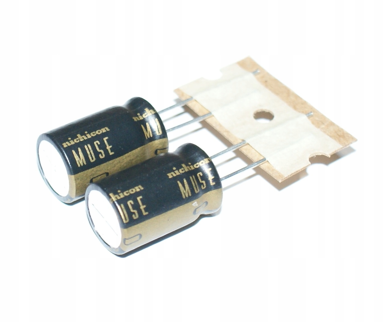 

Audiofilski Nichicon Muse Kz 100uF/50V 2szt.(#453)
