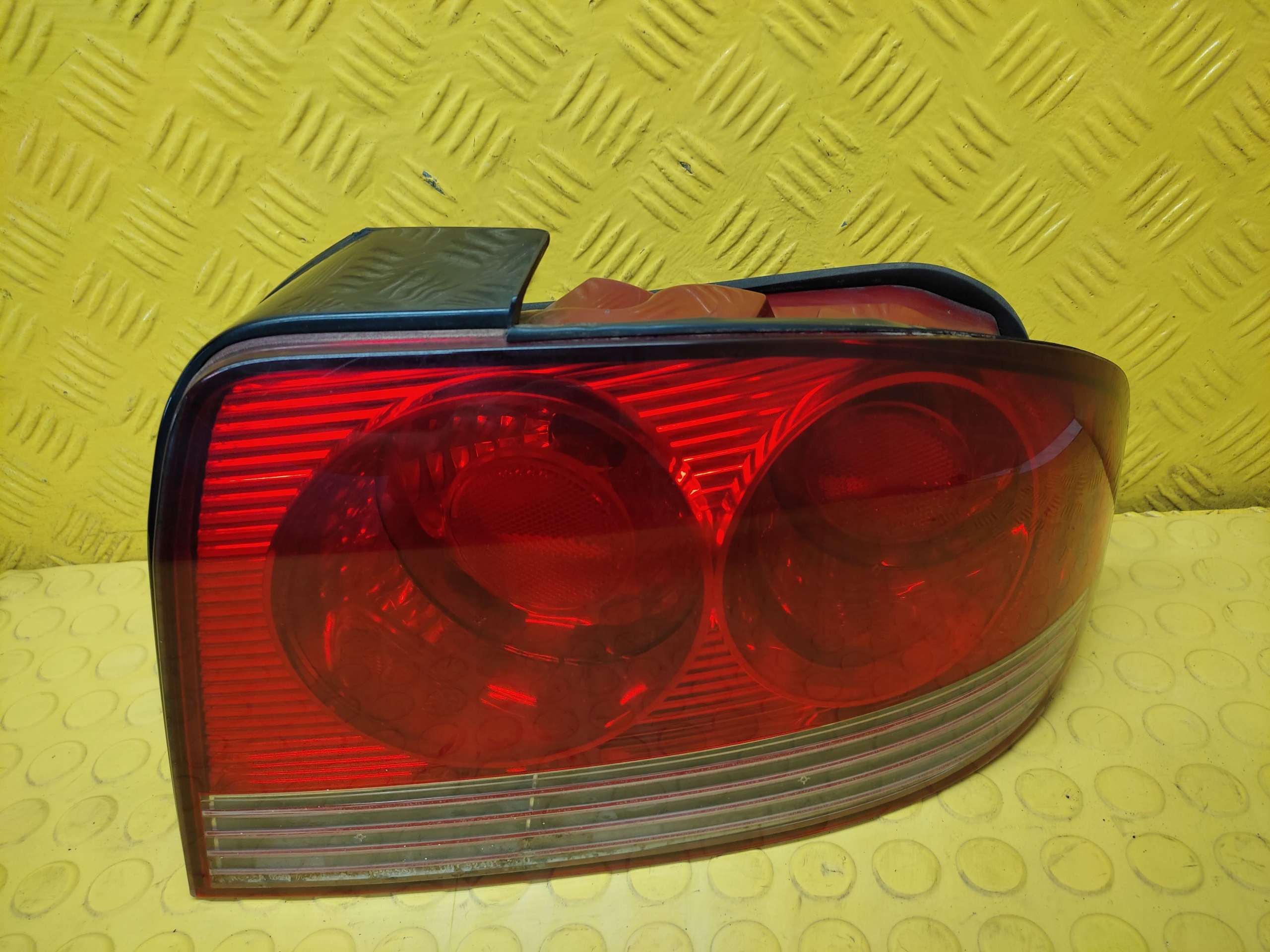 HYUNDAI SONATA III light right rear part