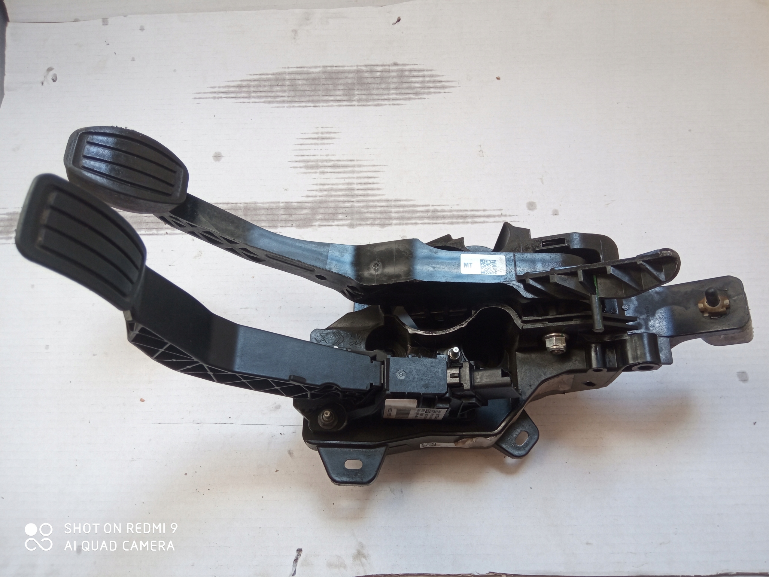 OPEL CORSA F PEDAL GAZU HAMULCA 9827704480