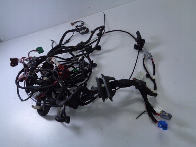 КОМПЛЕКТ МОНТАЖУ ВІДСІКУ ДВИГУНА MERCEDES ЦИТАН II W420 1.5 DCI 2022 РІК