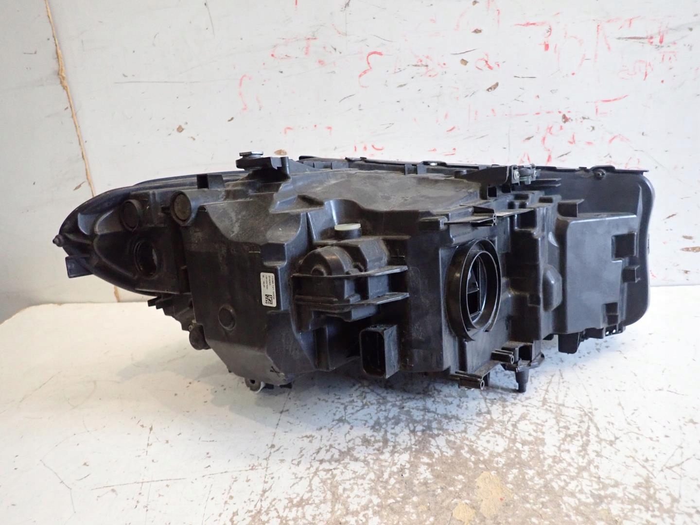 light front front left BMW 5 G30 G31 2018- FULL LED 8499111-01