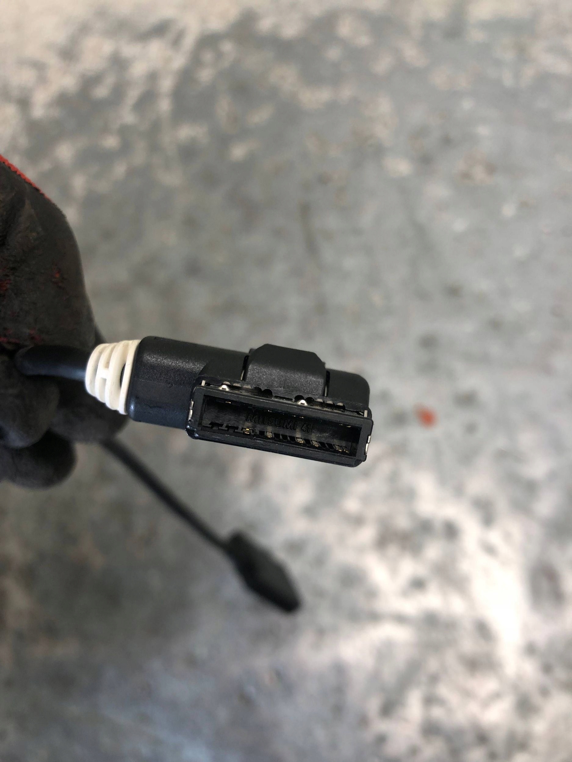 KABEL ADAPTER MMI AUDI Q5 LIFT 4F0051510AC