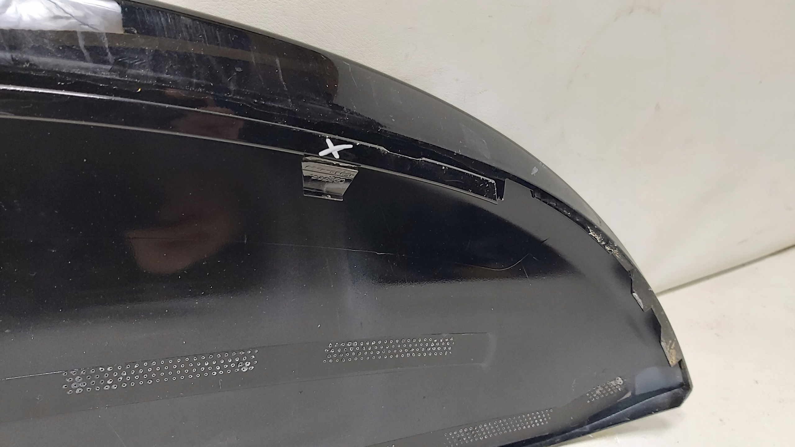спойл крышки багажника MINI COOPER F55 51627348976