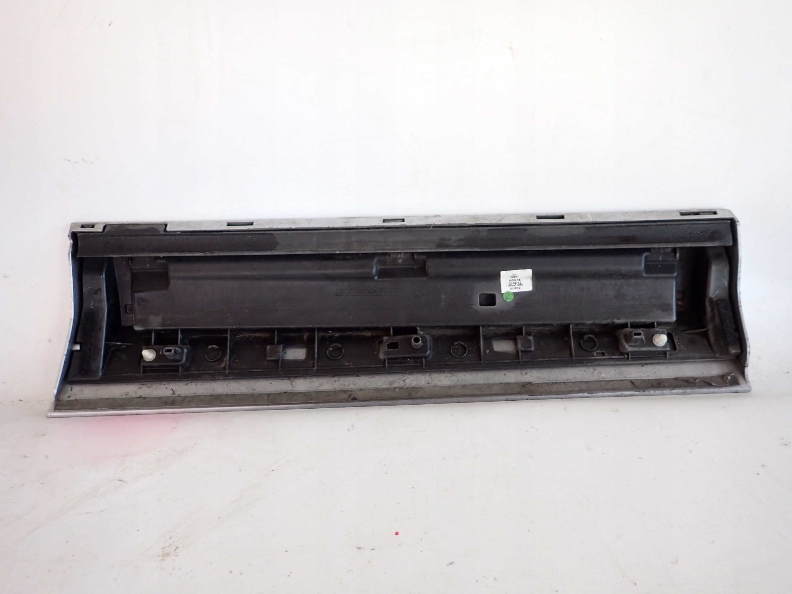 AUDI Q3 8U moulding door left rear part