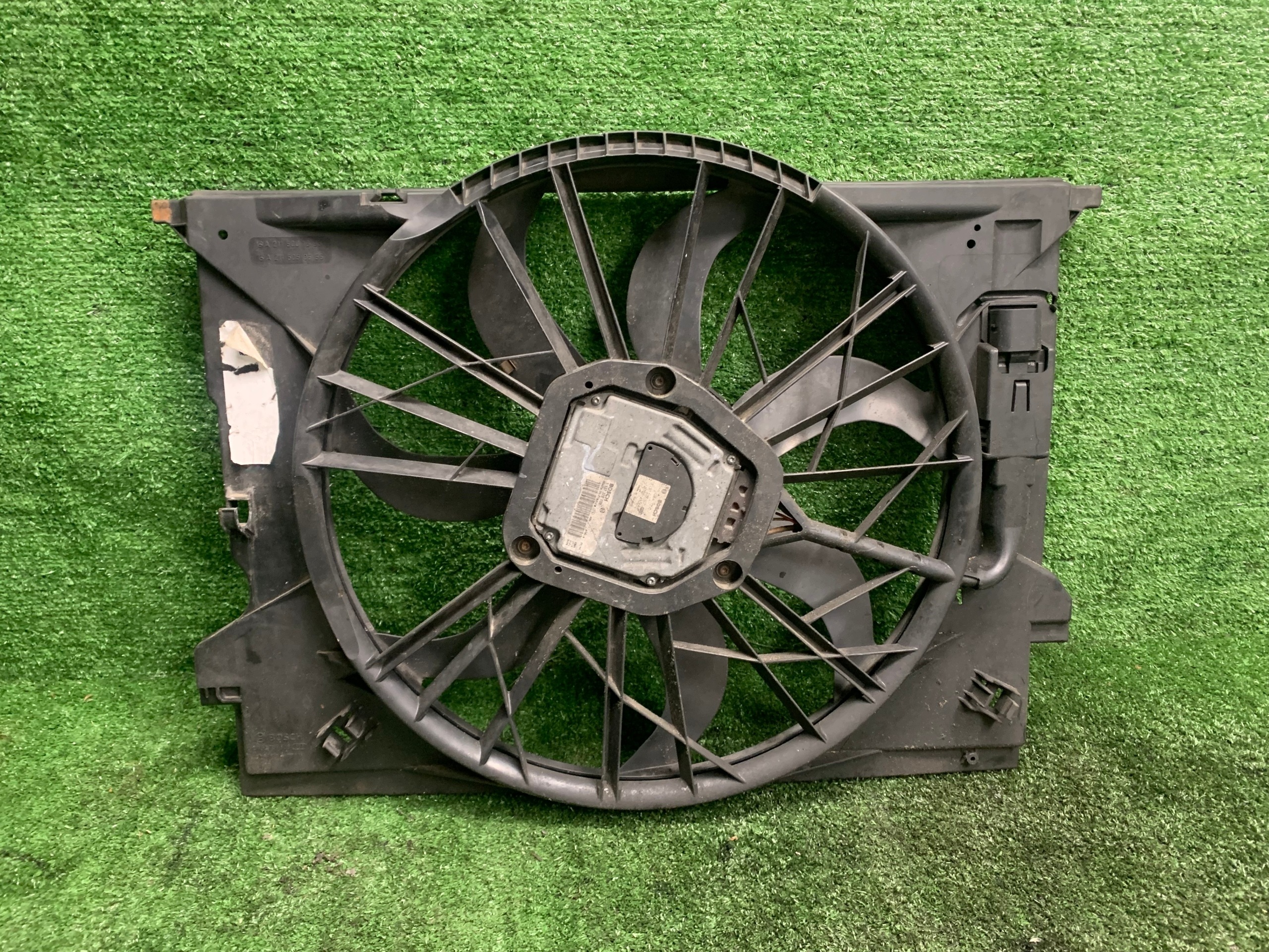 Kühlergebläse Mercedes 3.0 cdi E W211 A2115001693