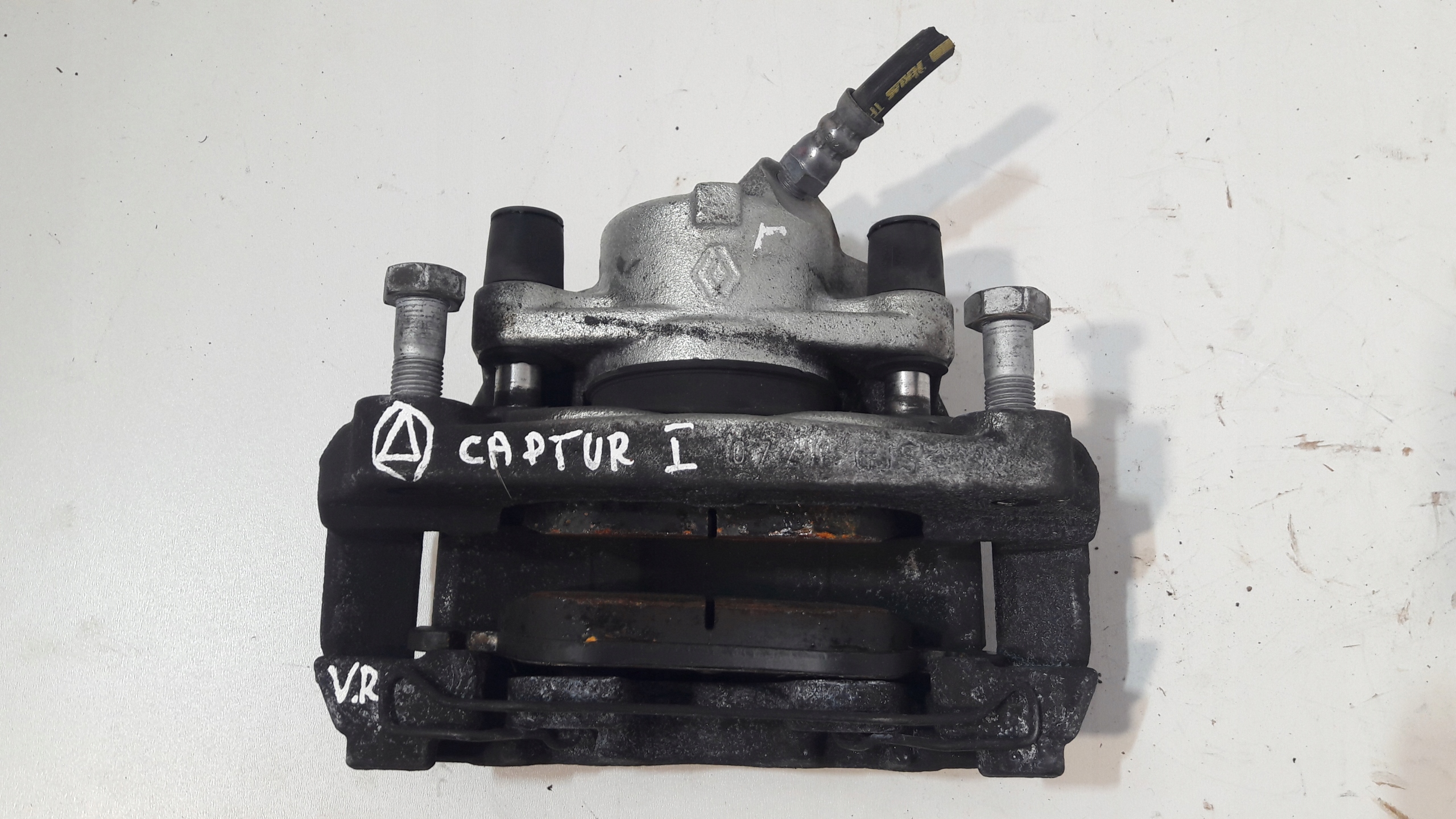 RENAULT CAPTUR and caliper brake right front 368RH
