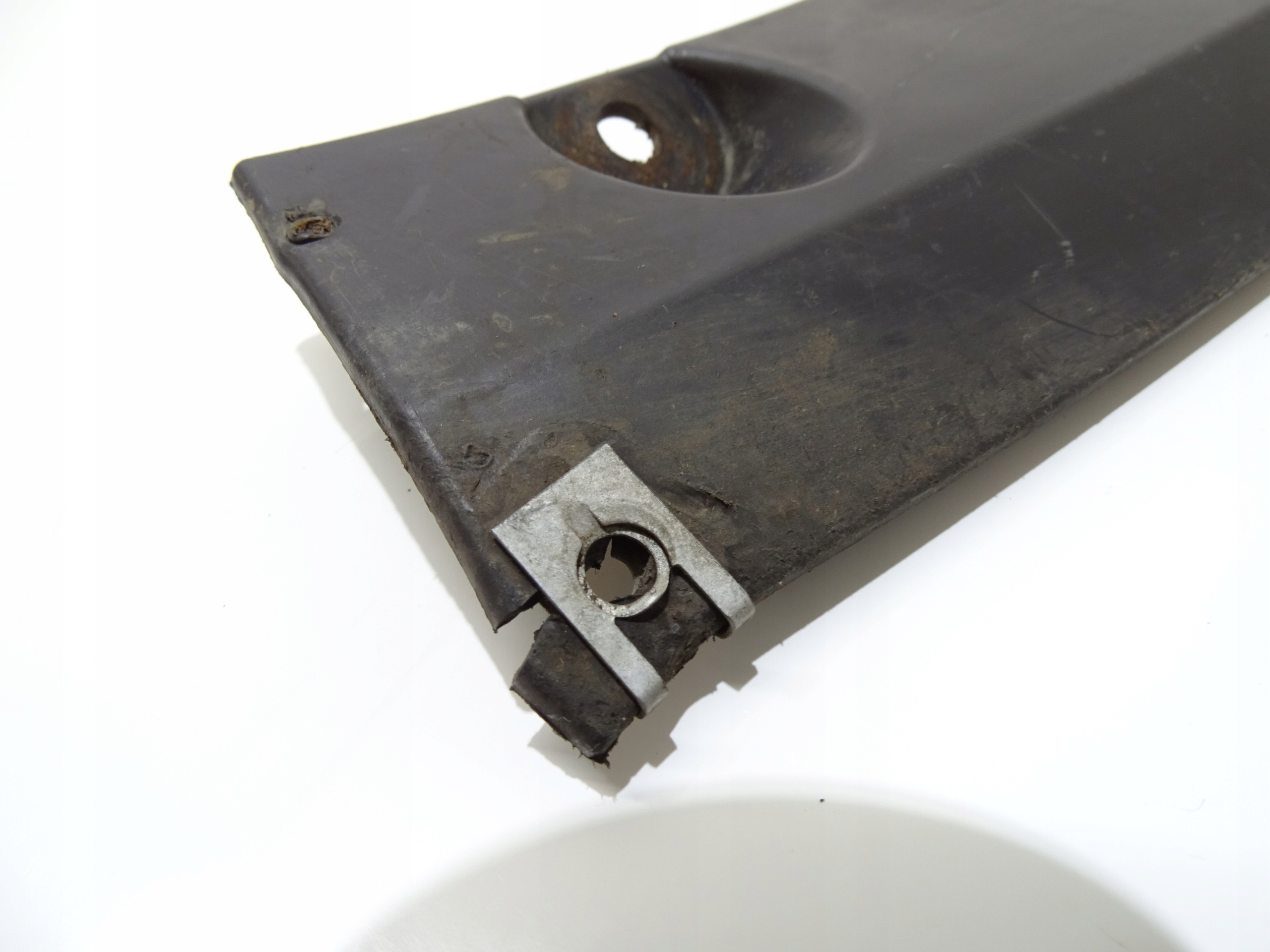 ADAPTER covers DOLNEJ of the engine BMW E90 7892935