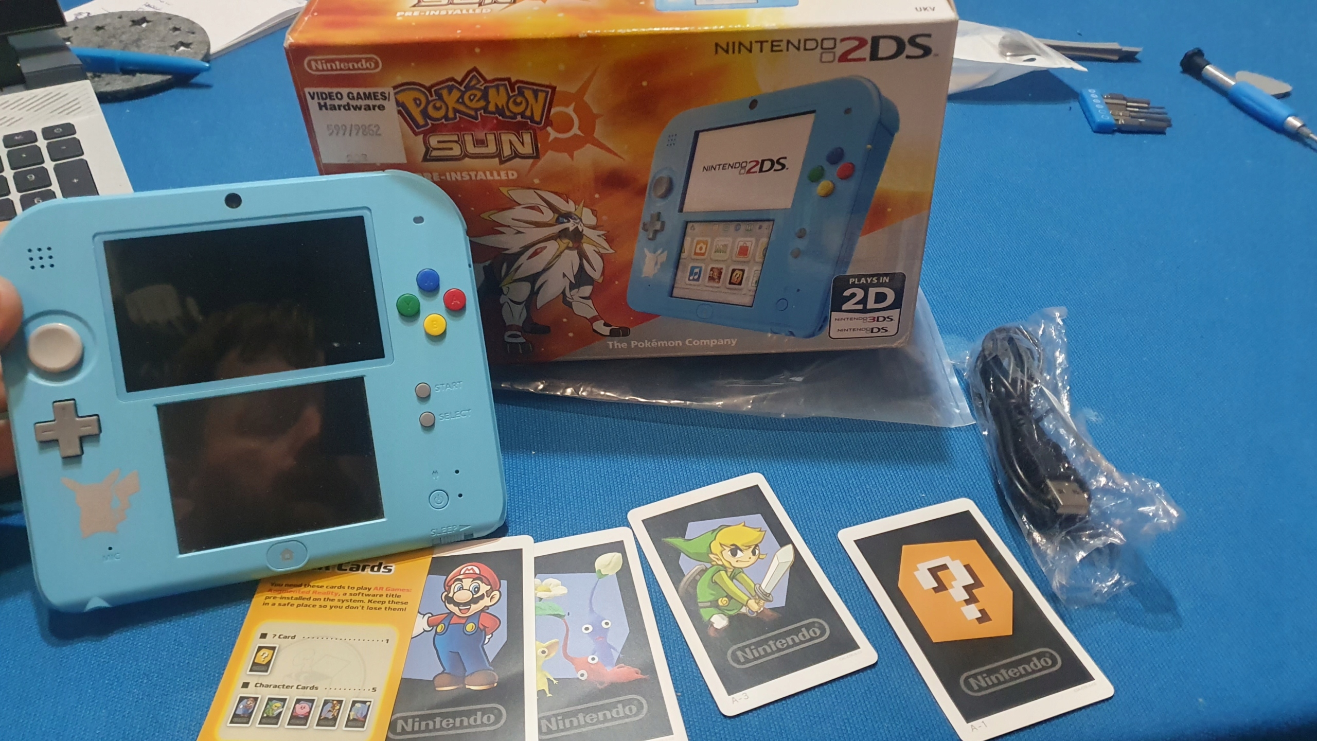 Konsola Nintendo 2DS POKEMON SUN Limited Edition