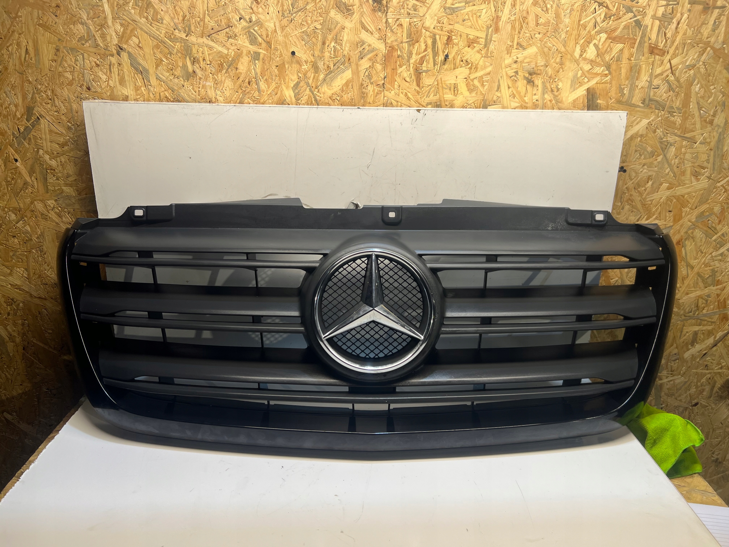Mercedes-Benz Sprinter W910 Kühlergrill FRONTGRILL Kühlergitter A9108852700 - Thumbnail 1