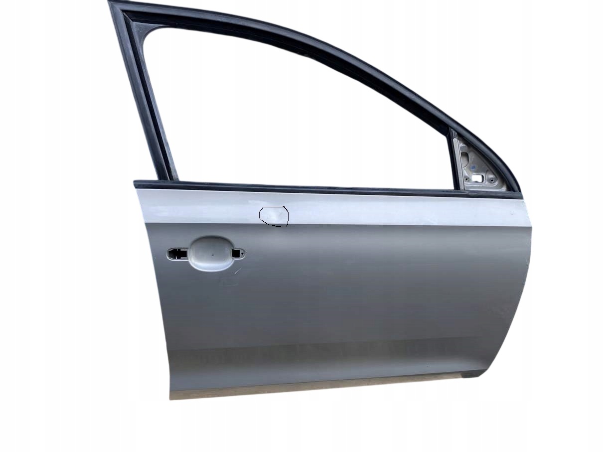 dveře pravý předek SKODA RAPID SPACEBACK