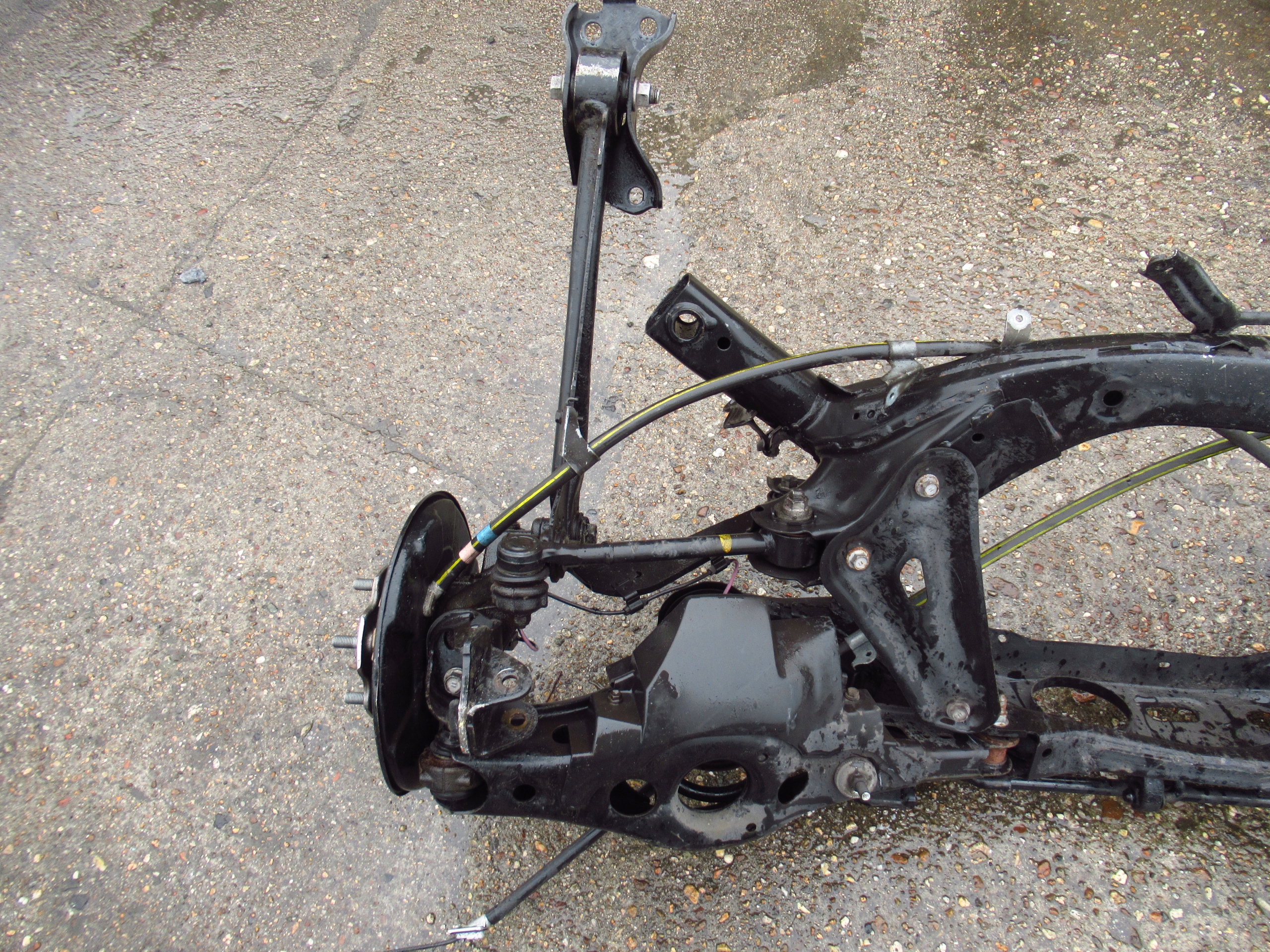 TOYOTA RAV 4 17R HYBRYDA axle beam subframe sider