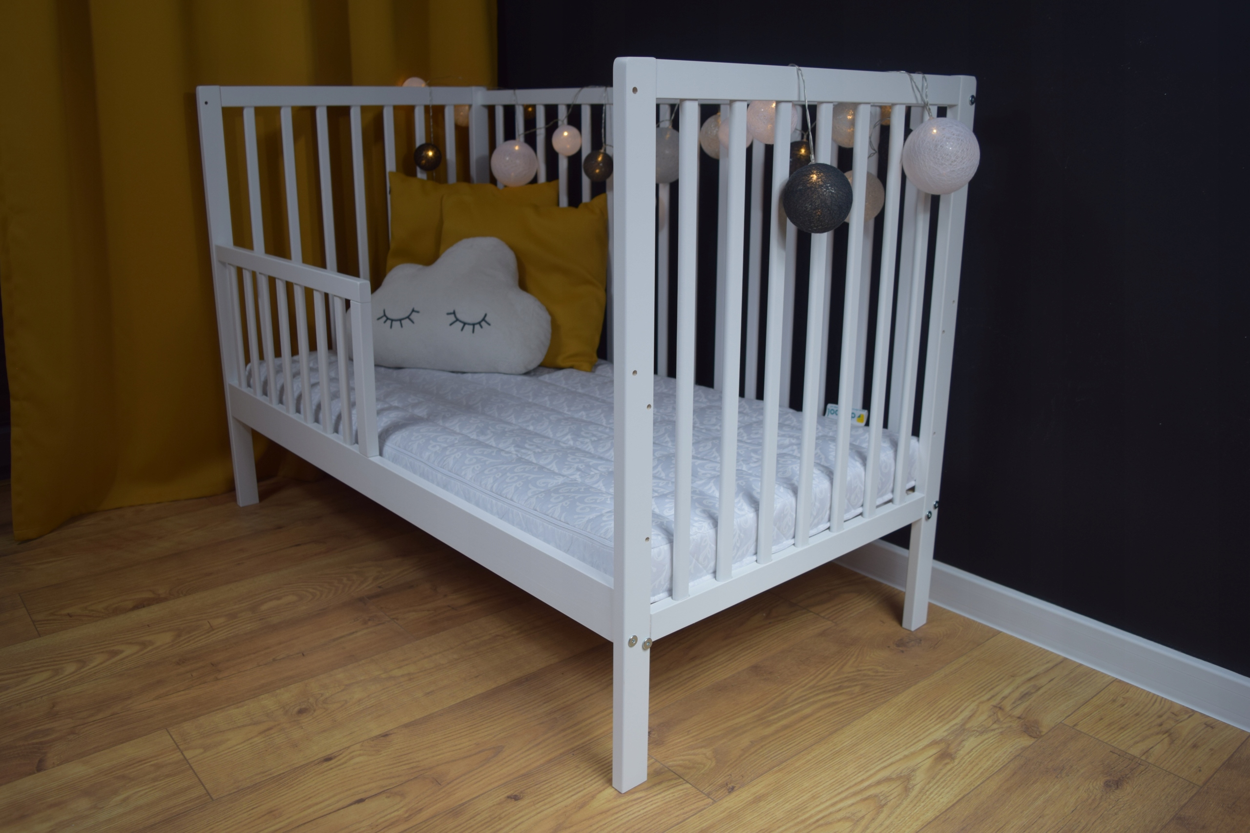 Łóżeczko MAŁGOSIA b/sz biała tapczanik 120x60 Kolor biały