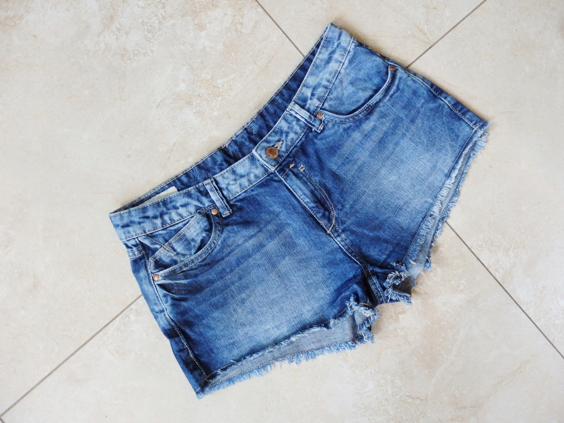 CLOCKHOUSE ____ JEANSOWE SPODENKI R. M Marka inna