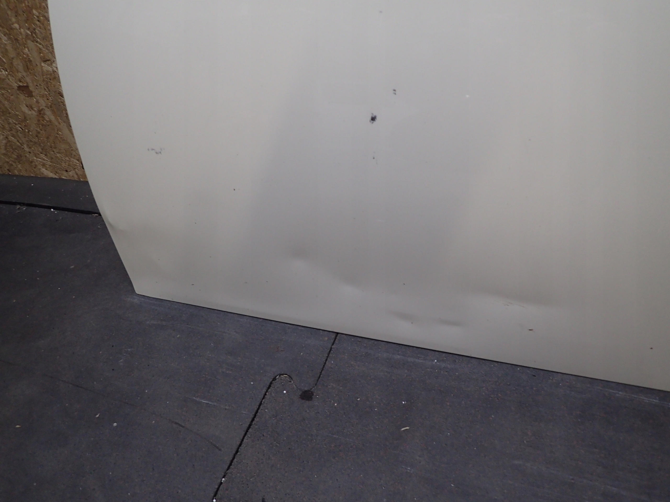 DOOR FRONT LEFT MINI COOPER R56 06