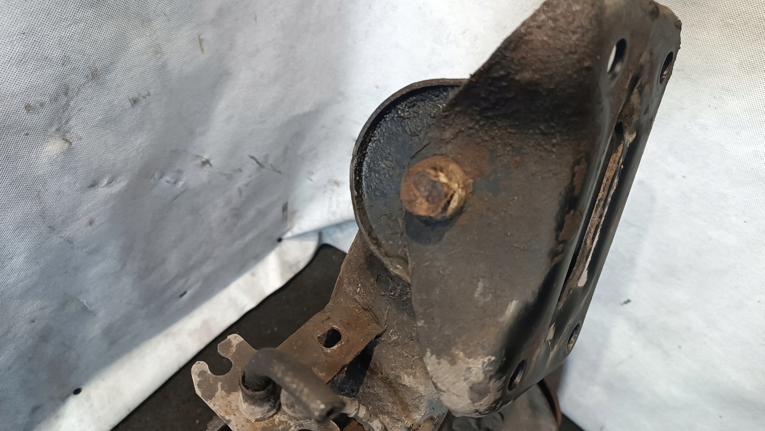 träger hinten Achsträgers CITROEN C4 1.4B 2005r