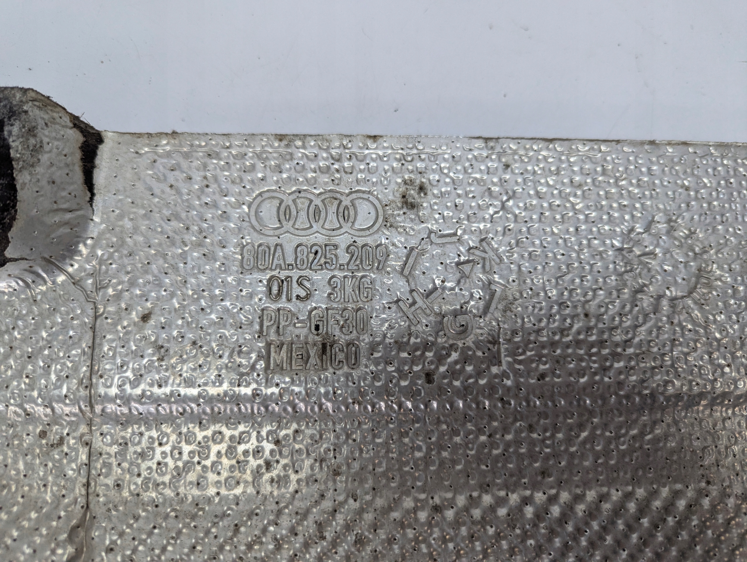 PŁYTA OSŁONA PODWOZIA AUDI Q5 II SPORTBACK S- LINE 80A825209K Producent części Audi OE