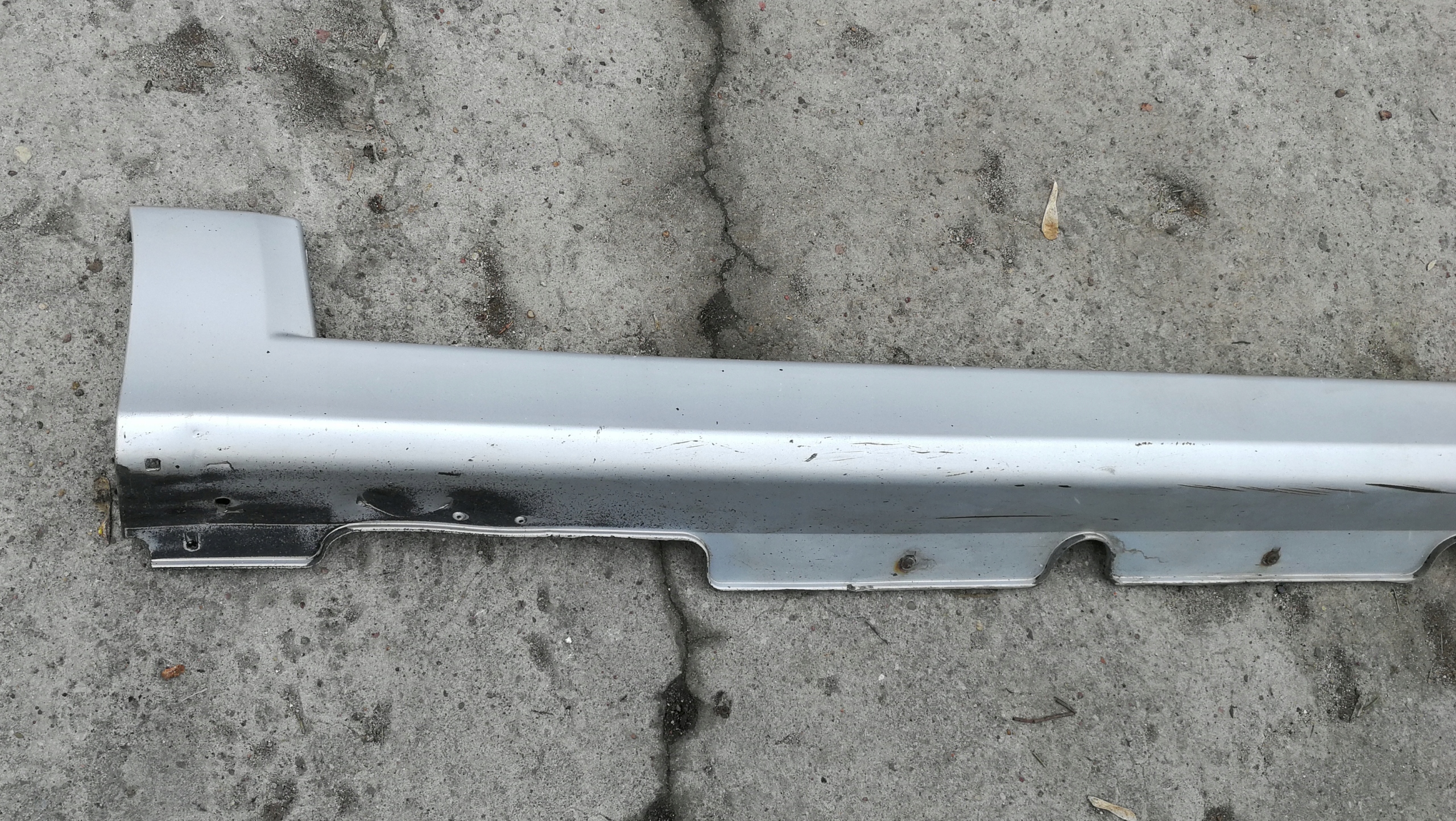 próg listwa progowa lewa nakładka HYUNDAI I30 I 1 FD CW KOMBI LIFT 2007-12 Producent części Hyundai OE