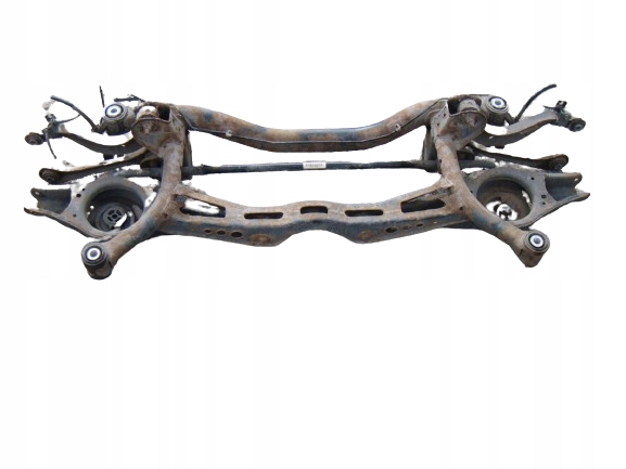 VW PASSAT B6 KOMBI 1.9 TDI 05-10 BELKA ZAWIESZENIA TYŁ TYLNA OŚ TYLNA