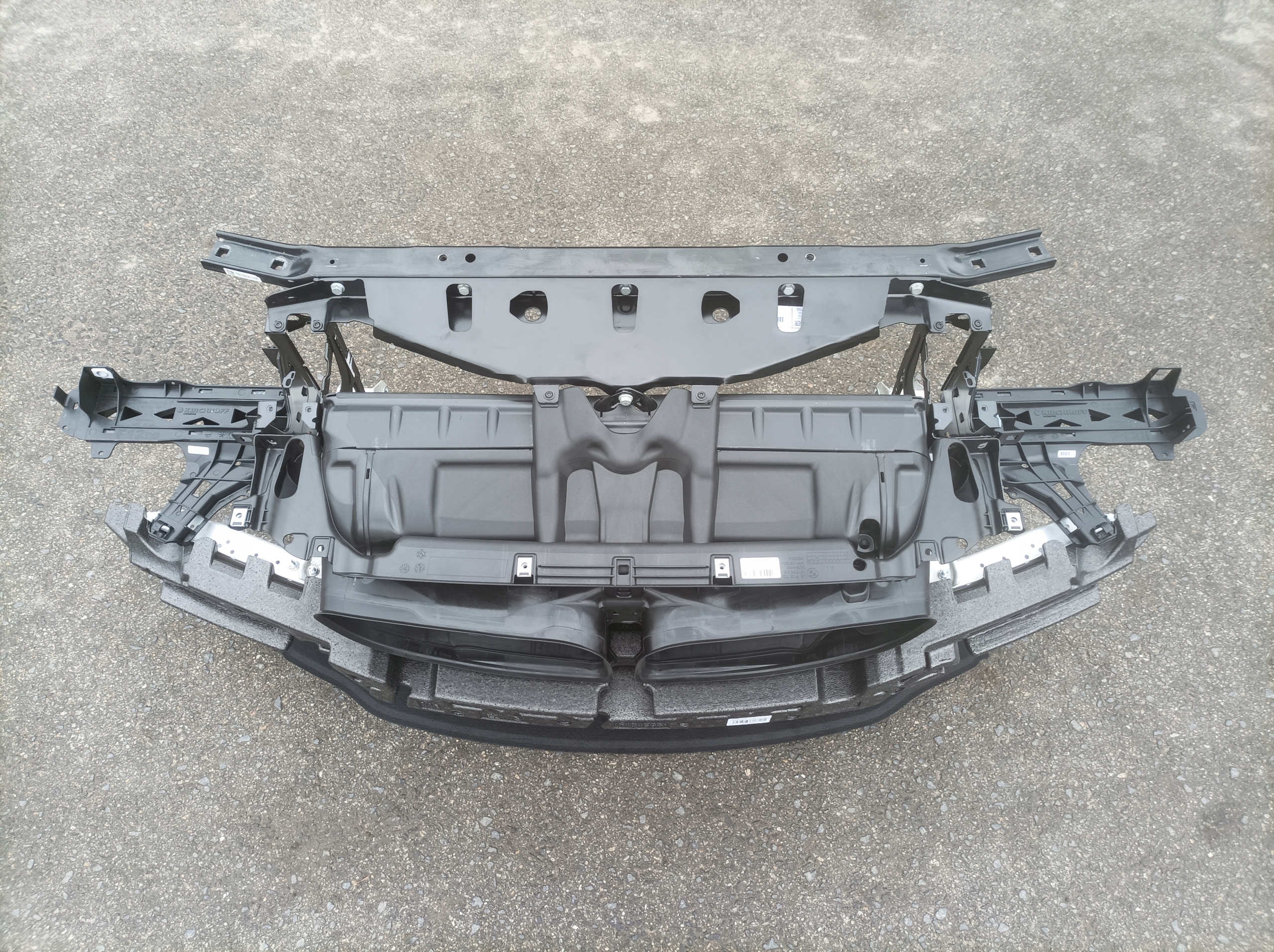 BMW 6 F06 F12 F13 M6 PAS PRZEDNI WZMOCNIENIE BELKA Typ samochodu Samochody osobowe