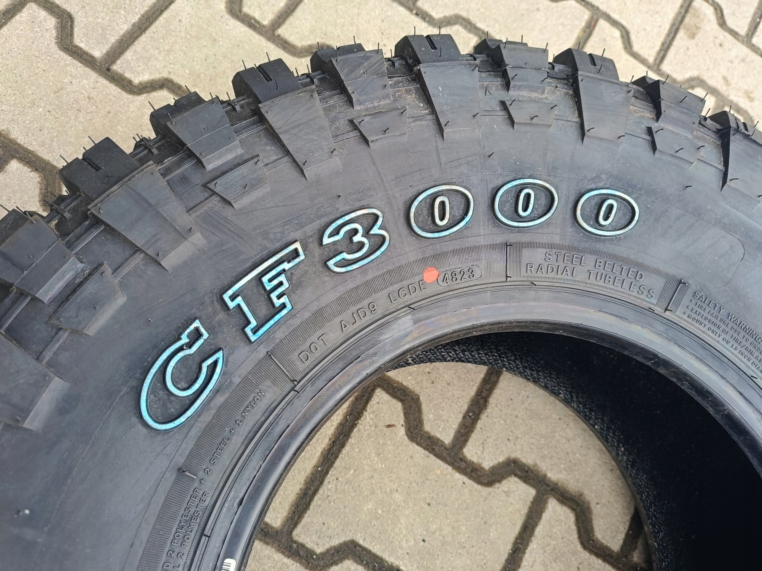 OPONY TERENOWE 32x11.50R15 COMFORSER CF3000 CAŁOROCZNE HIT BIAŁE LITERY MT Marka Comforser