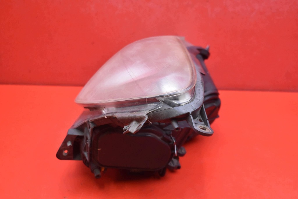 REFLEKTOR left light front EU 13186381 OPEL CORSA D 06-11