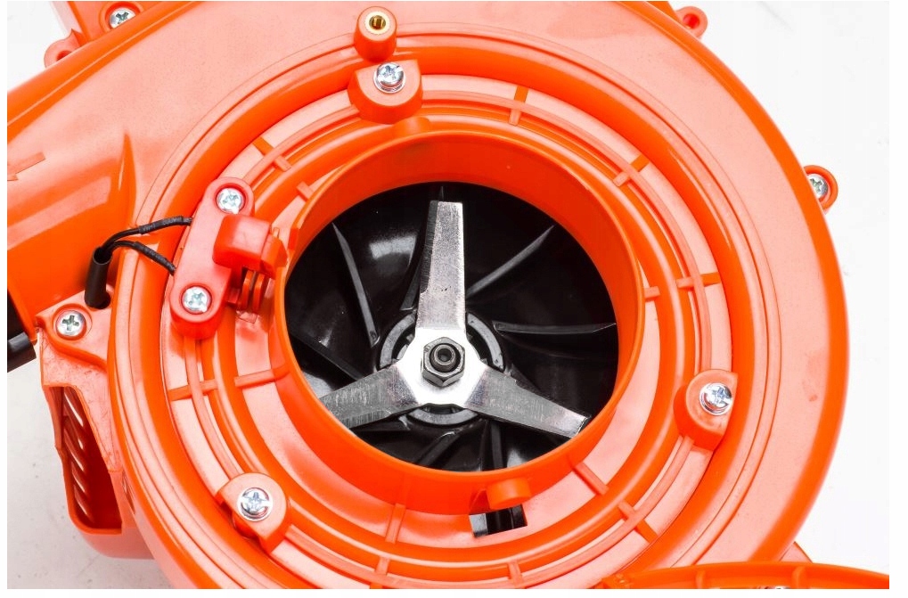 NAC DMUCHAWA SPALINOWA ODKURZACZ DO LIŚCI Z ROZDRABNIACZEM + BRIGGS Marka NAC