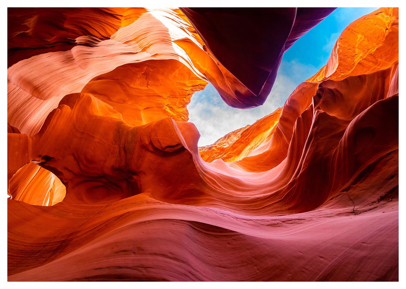 Fototapeta flizelina Kaňon Tanec barev a světla na stěnách 254x184 lepidlo