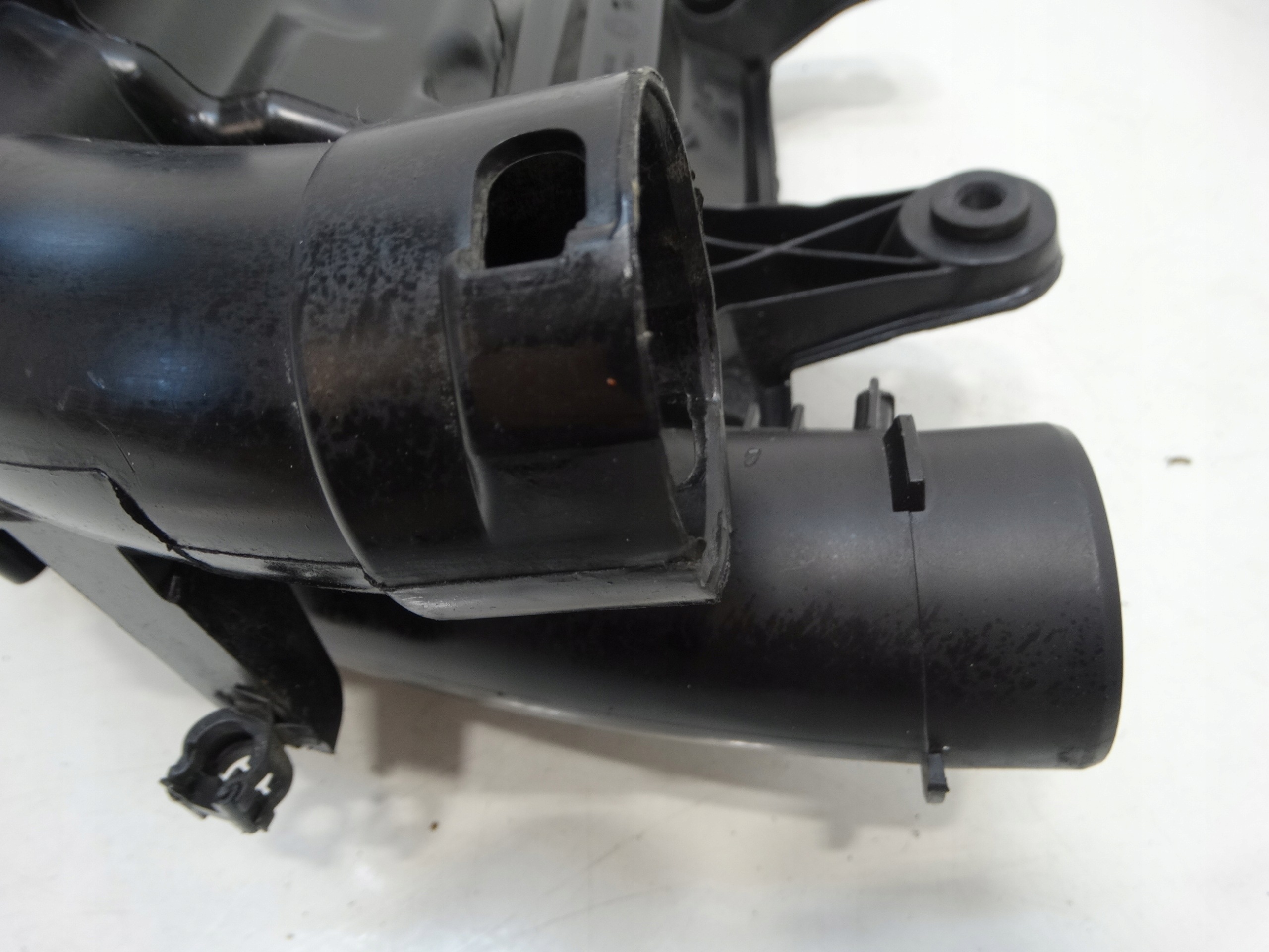 air filter housing PEUGEOT CITROEN 1.6 BLUEHDI 43TYS.KM 9806561080
