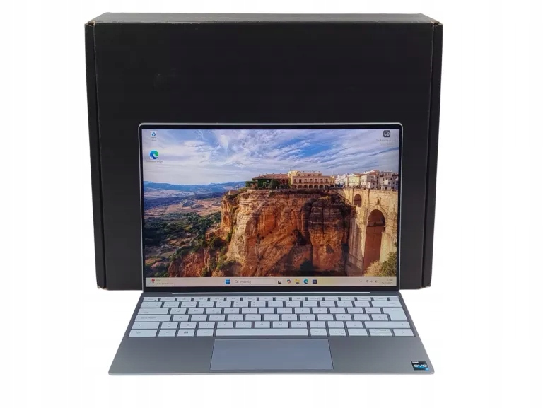 b*7様 DELL XPS 13 9315【美品】i7 16GB DELL XPS 13 9365 i7-7Y75 16 GB 10P 13