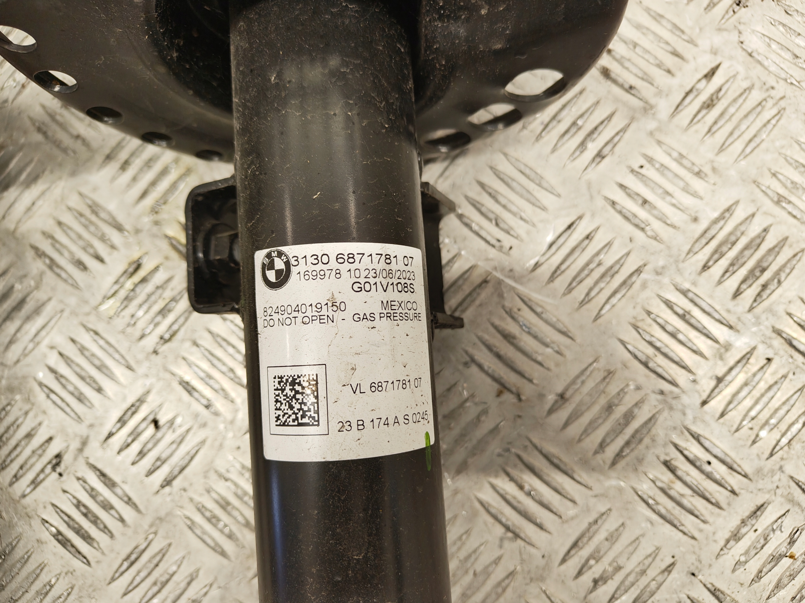 BMW X3 G01 shock absorber front right 6871782