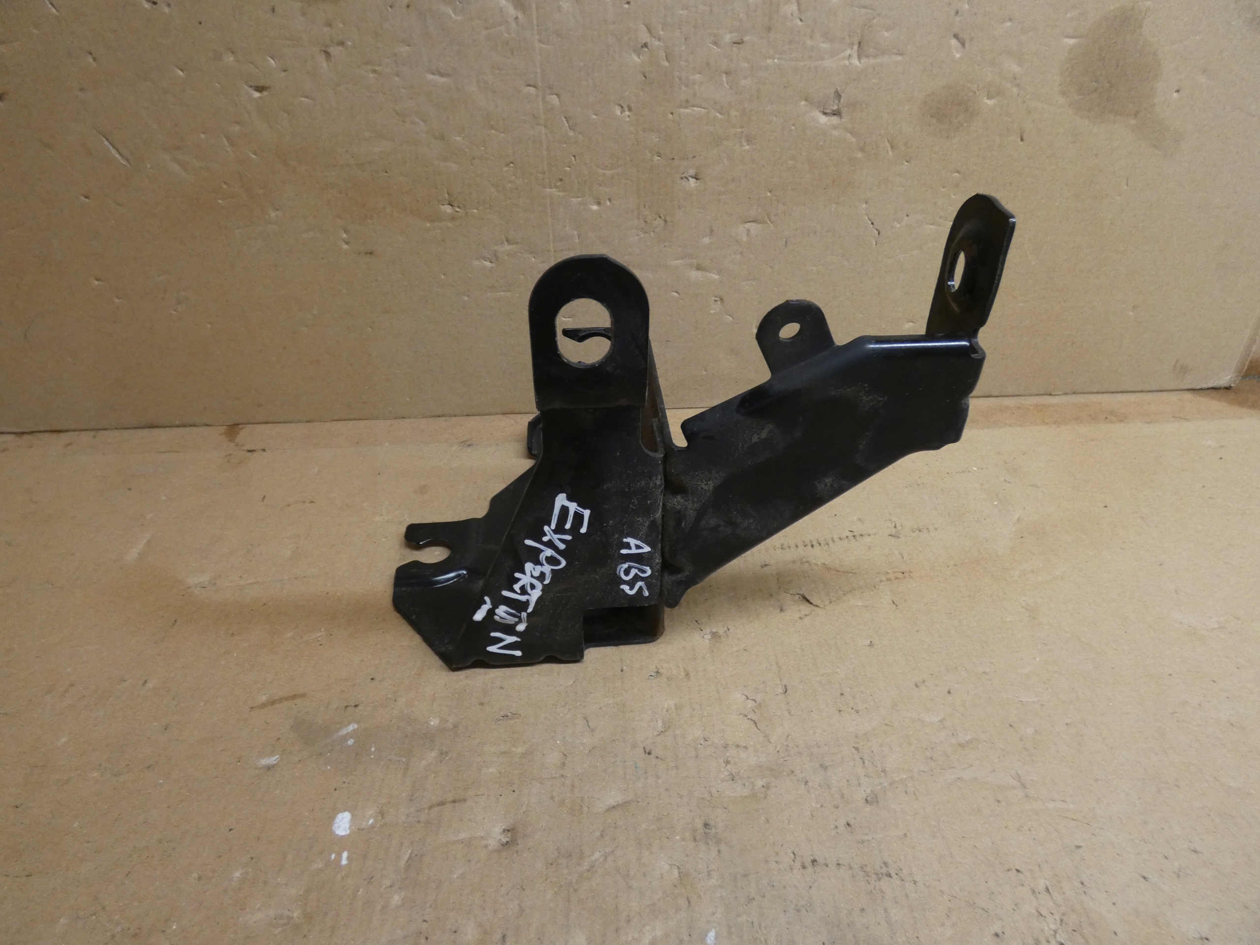 Halter POMPY ABS CITROEN JUMPY IV 16- 9806951380