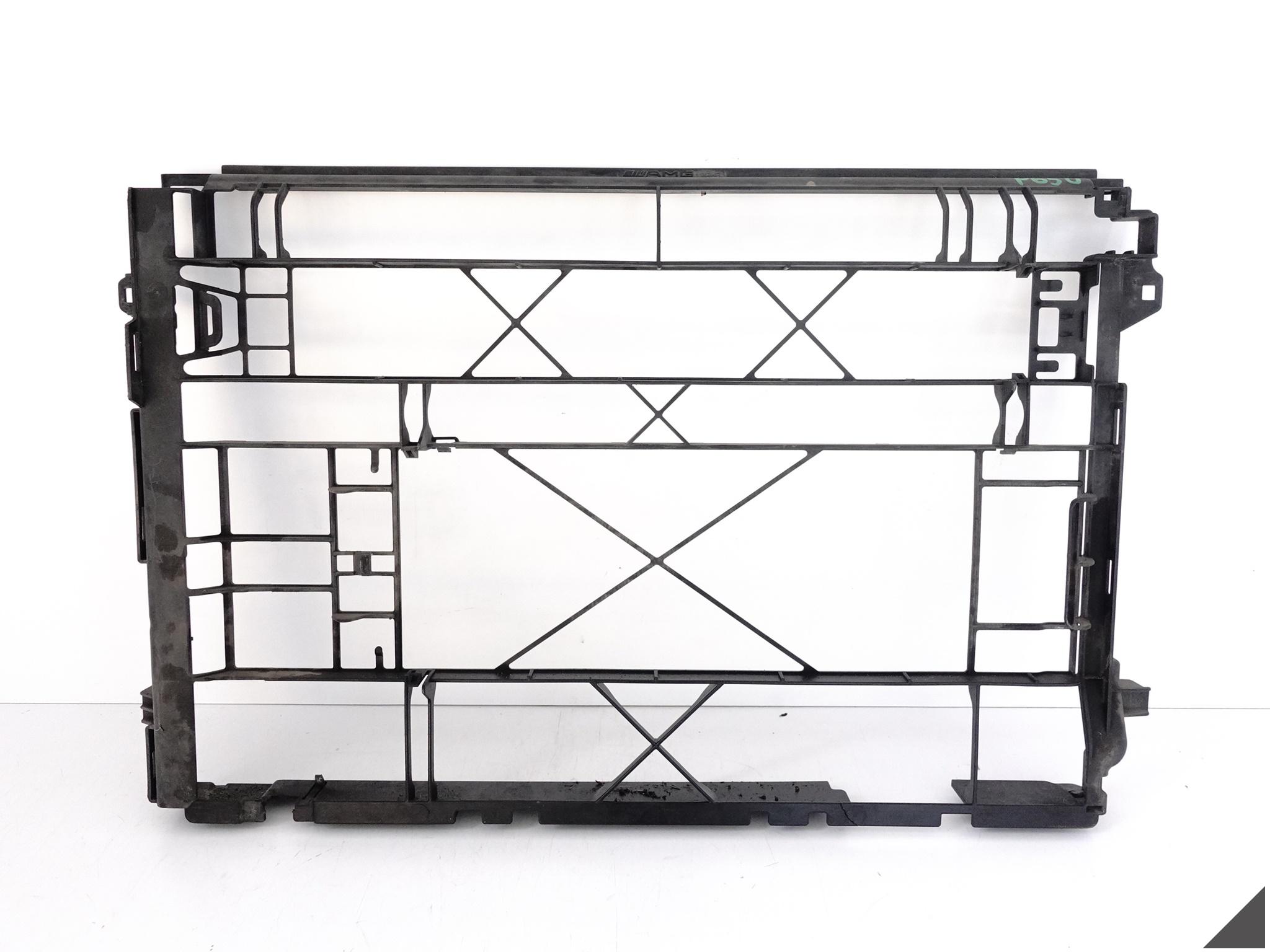 MB C63 W204 E63 W212 SLS C197 CLS63 C218 SL63 R231 AMG 63 65 OBUDOWA RAMKA