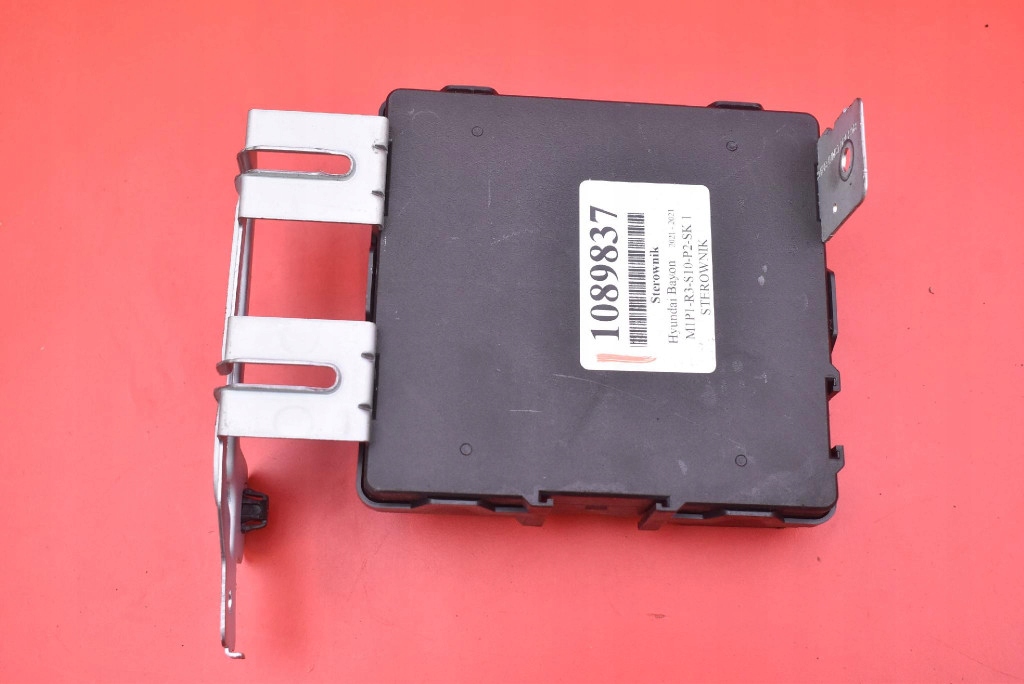 control unit module BCM 95400-Q0490 HYUNDAI BAYON 1.2 16V 84 KM 21