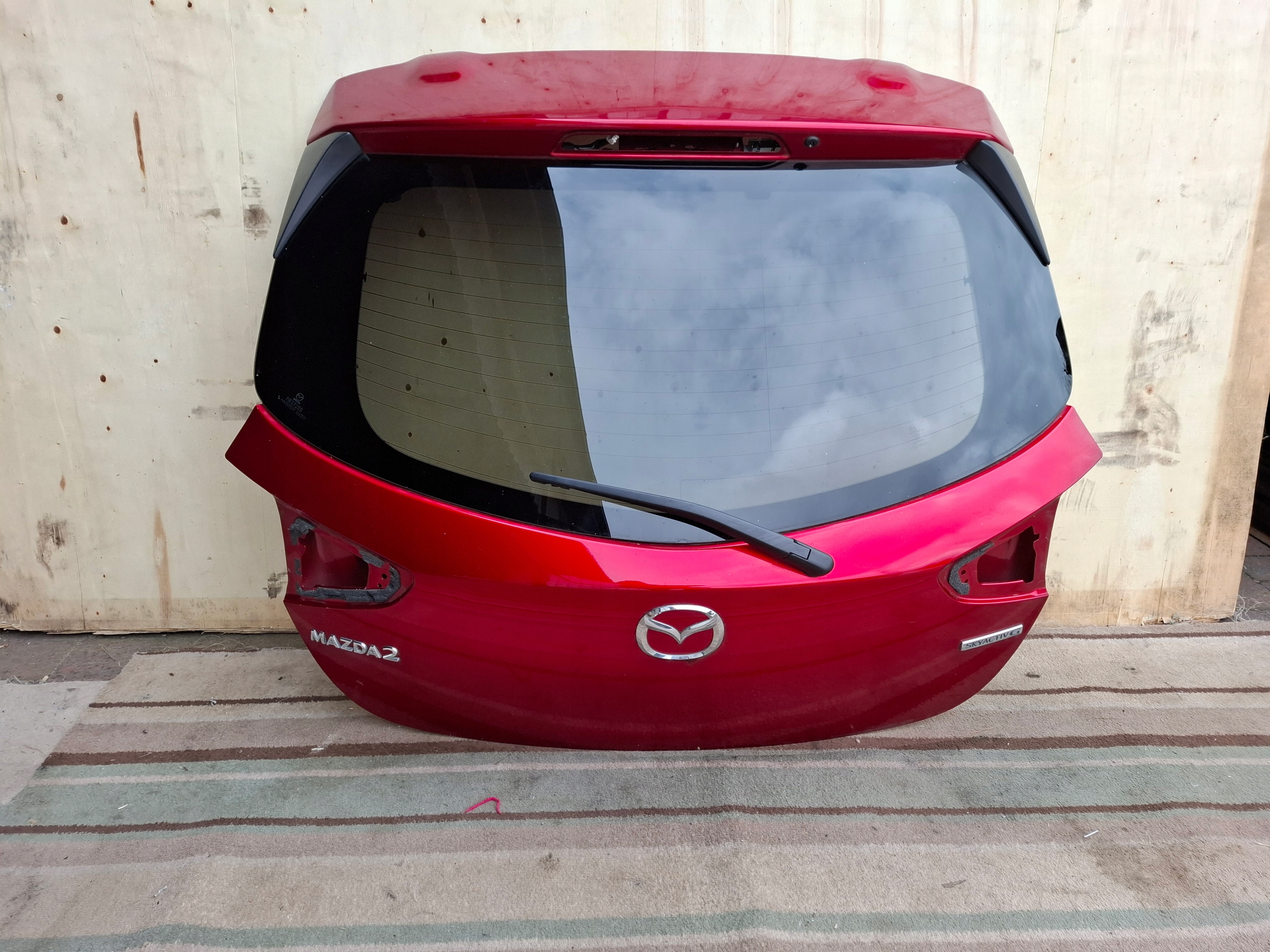 heckklappe kofferraumdeckel MAZDA 2 rote 22r 5D