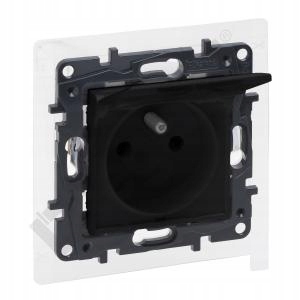 

Legrand Niloe Step gniazdo hermetyczne IP44 Czarne