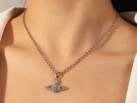 Naszyjnik Saturn Srebrny Planeta Y2K goth Marka Inna marka