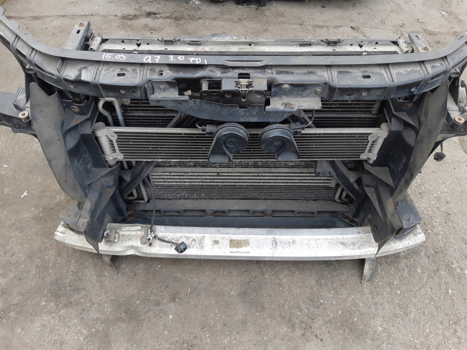 AUDI Q7 4L 3.0 TDI support panel for radiators pillar KOMPLET