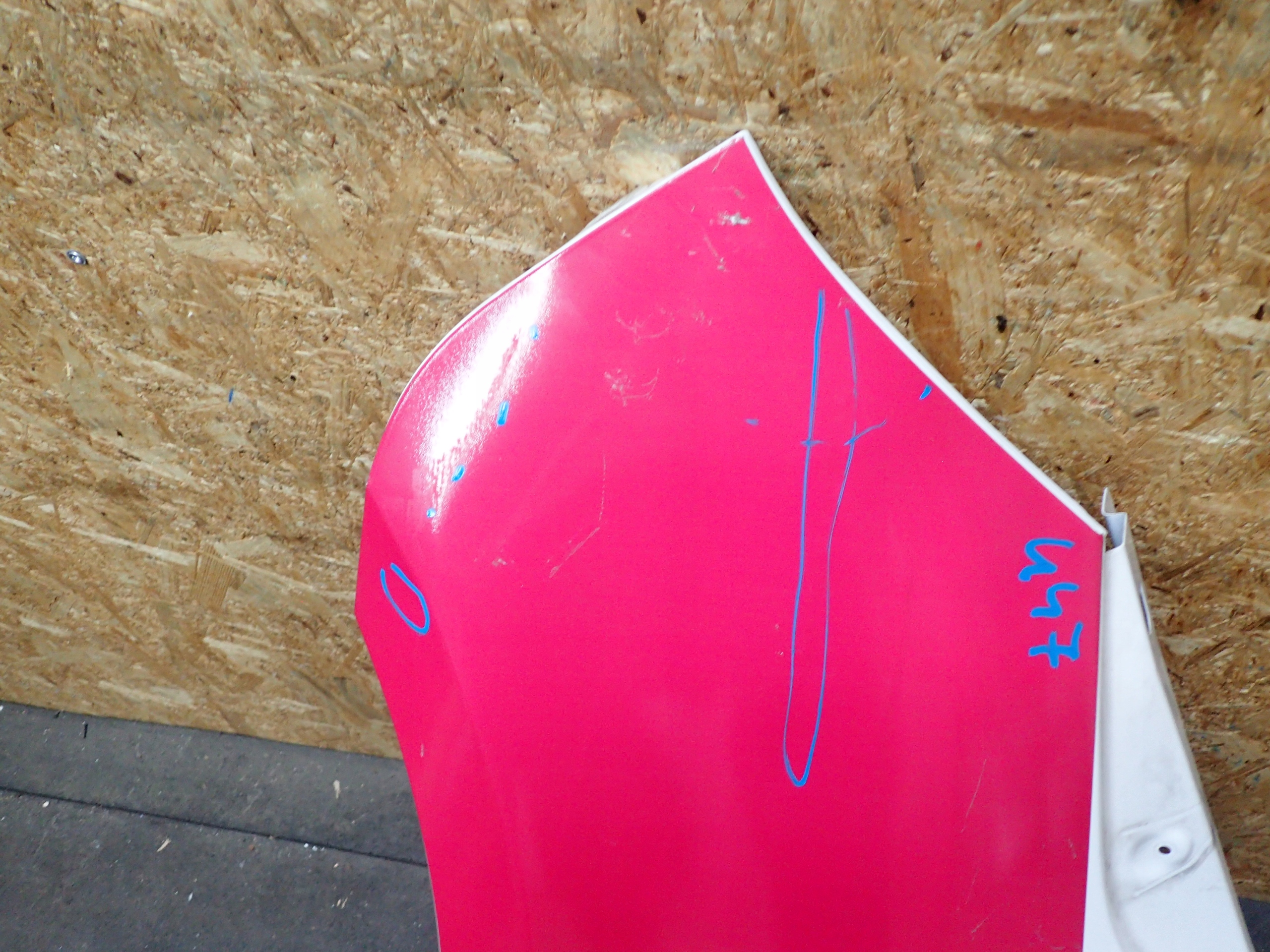 FENDER FRONT LEFT MERCEDES VITO W447