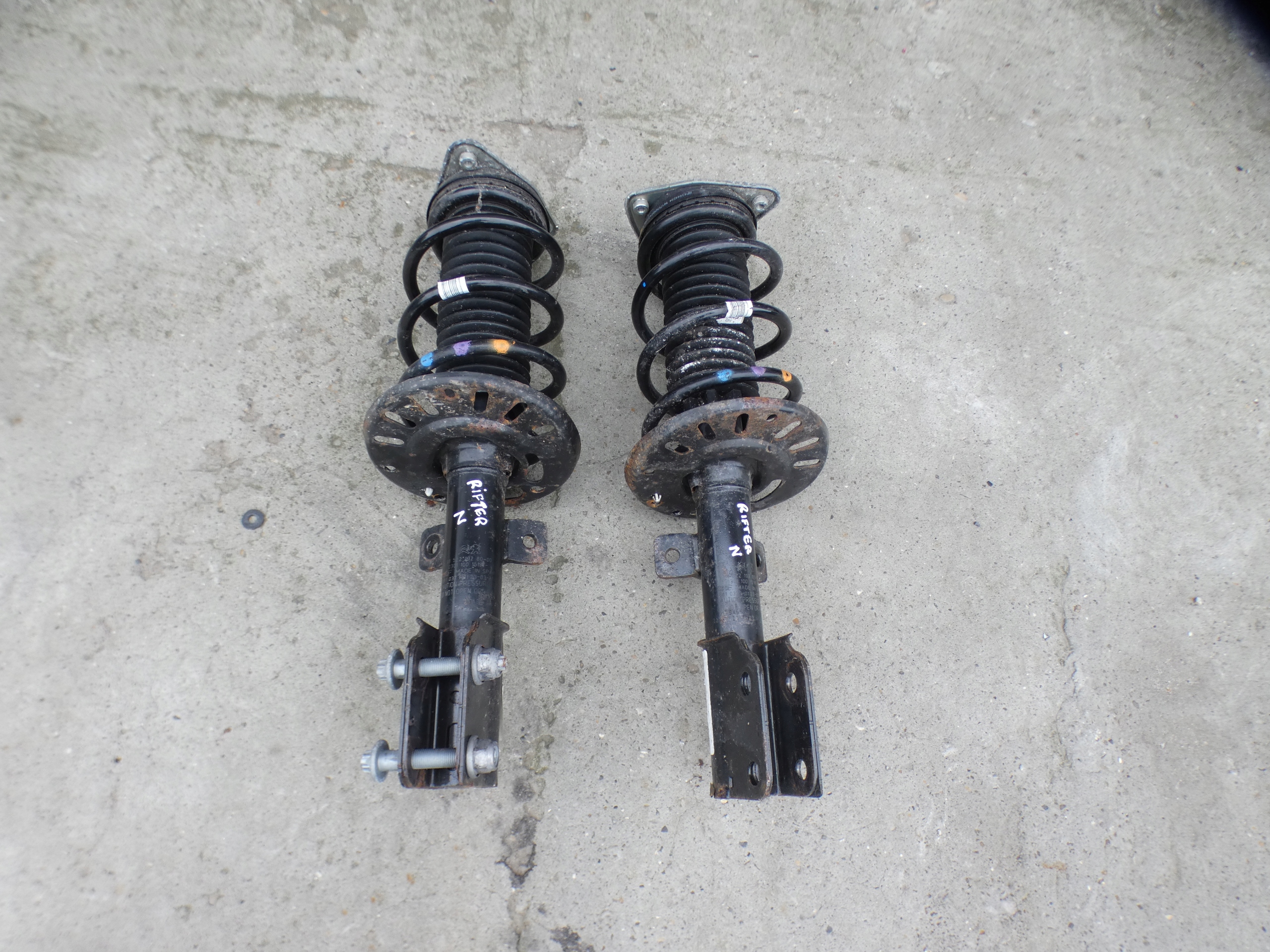 PEUGEOT RIFTER shock absorber front left right 9852219280