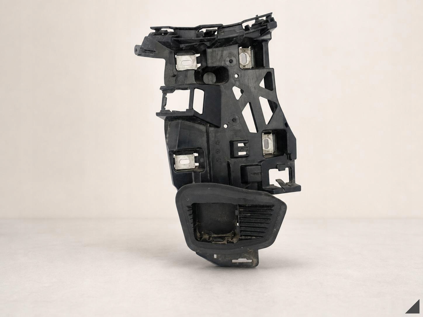 MERCEDES E-class S214 KOMBI T-MODELL 23- support bracket W bumper left rear part