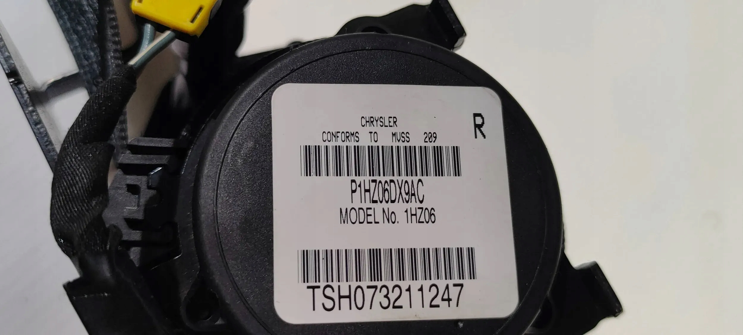 tension belt safety front front right Dodge Charger 2015