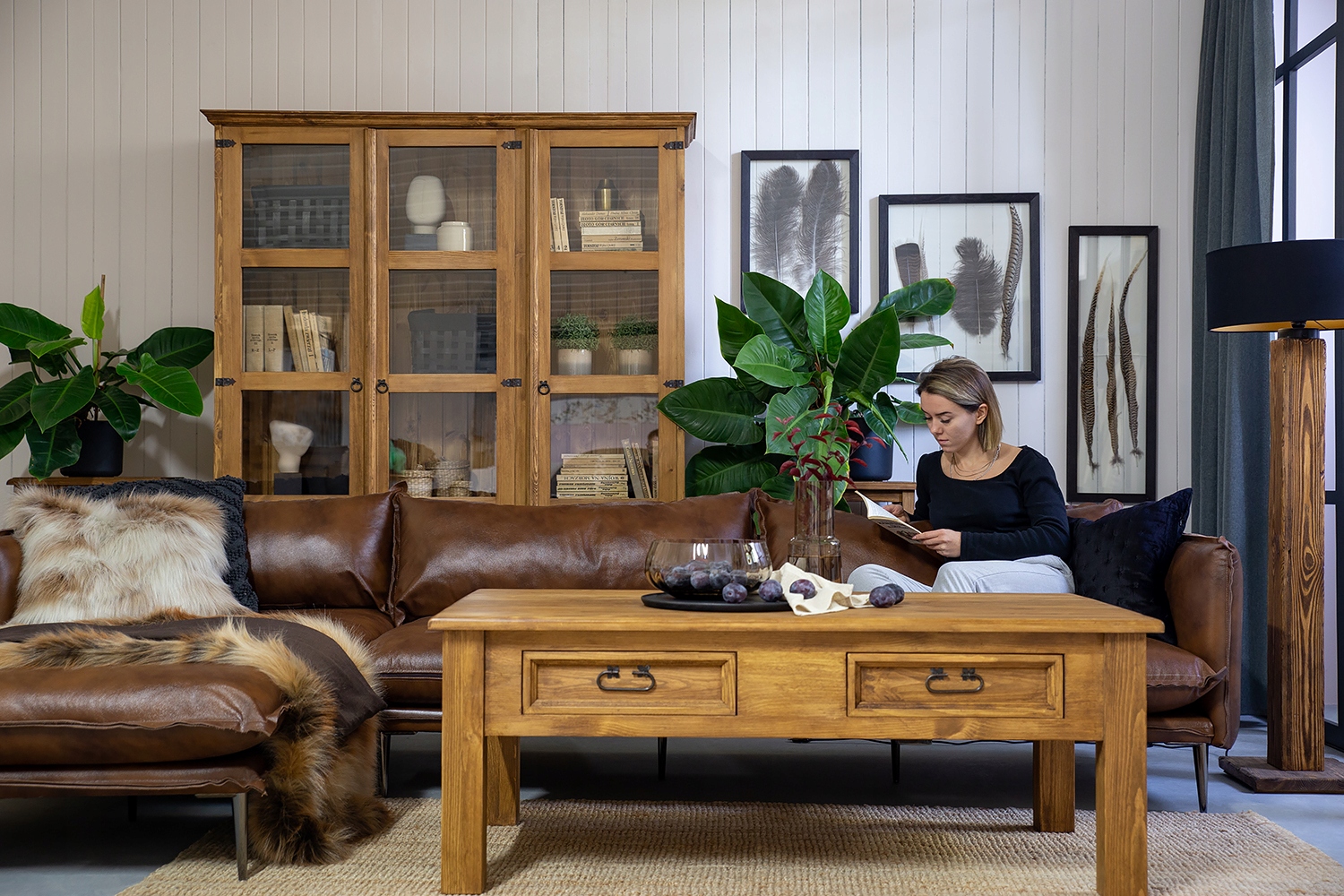 Drewniana Witryna przeszklona PRODUCENT Marka Rood-Drew