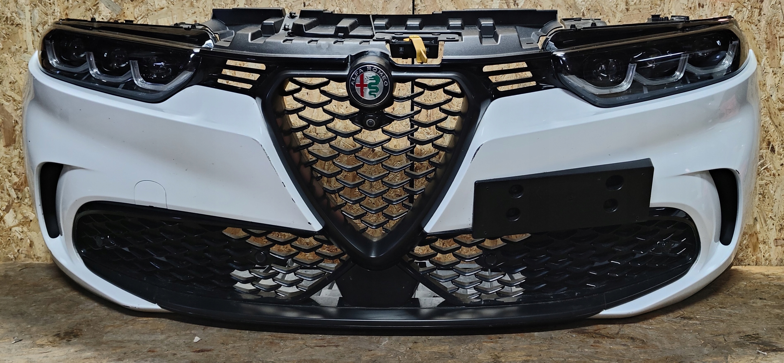 KOMPLETNY PRZÓD ALFA ROMEO TONALE VELOCE 1.5 HYBRID 6x PDC MASKA ZDERZAK Producent części Alfa Romeo OE