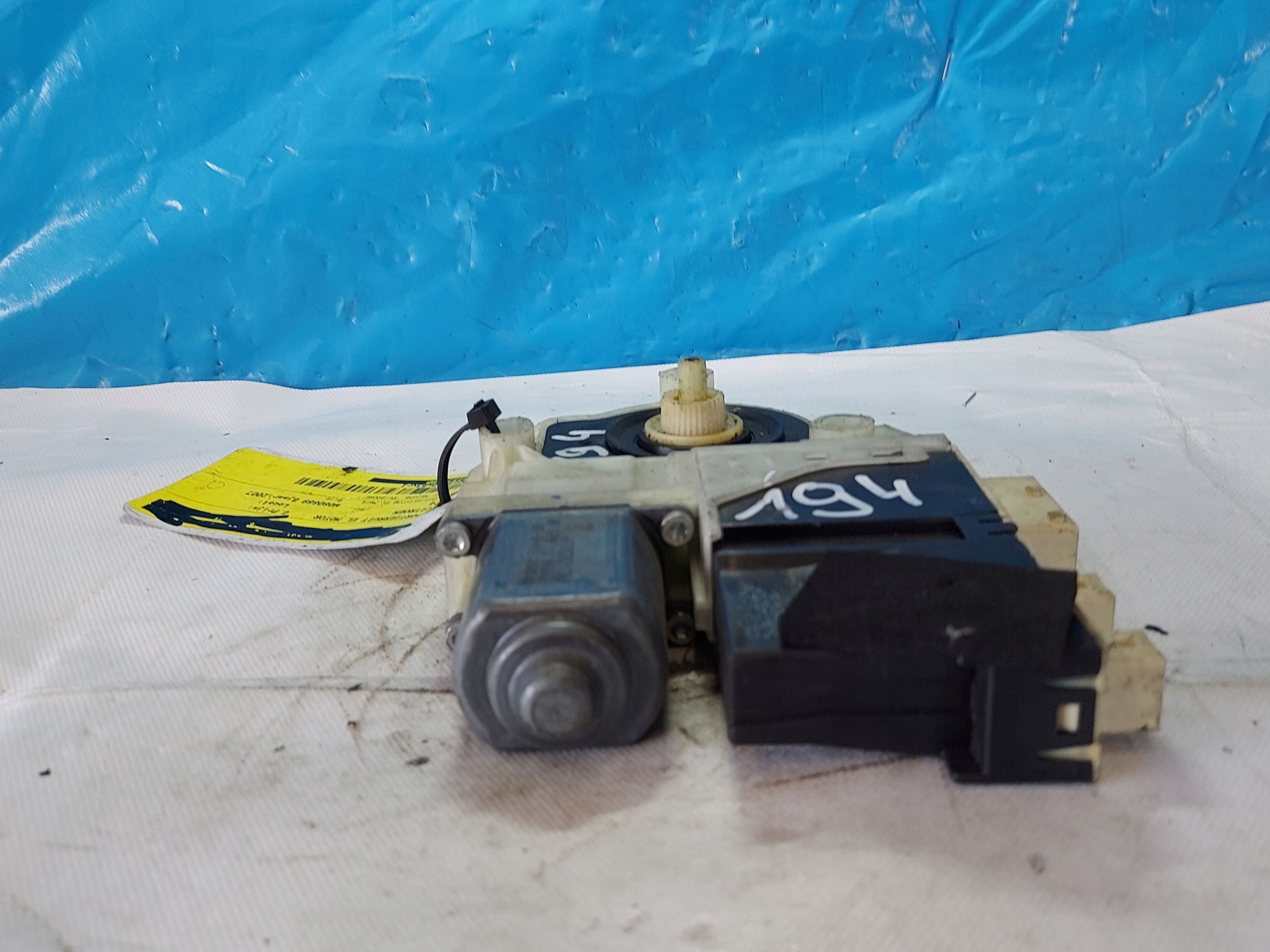 engine lifting windows CITROEN C4 9681577380 right front
