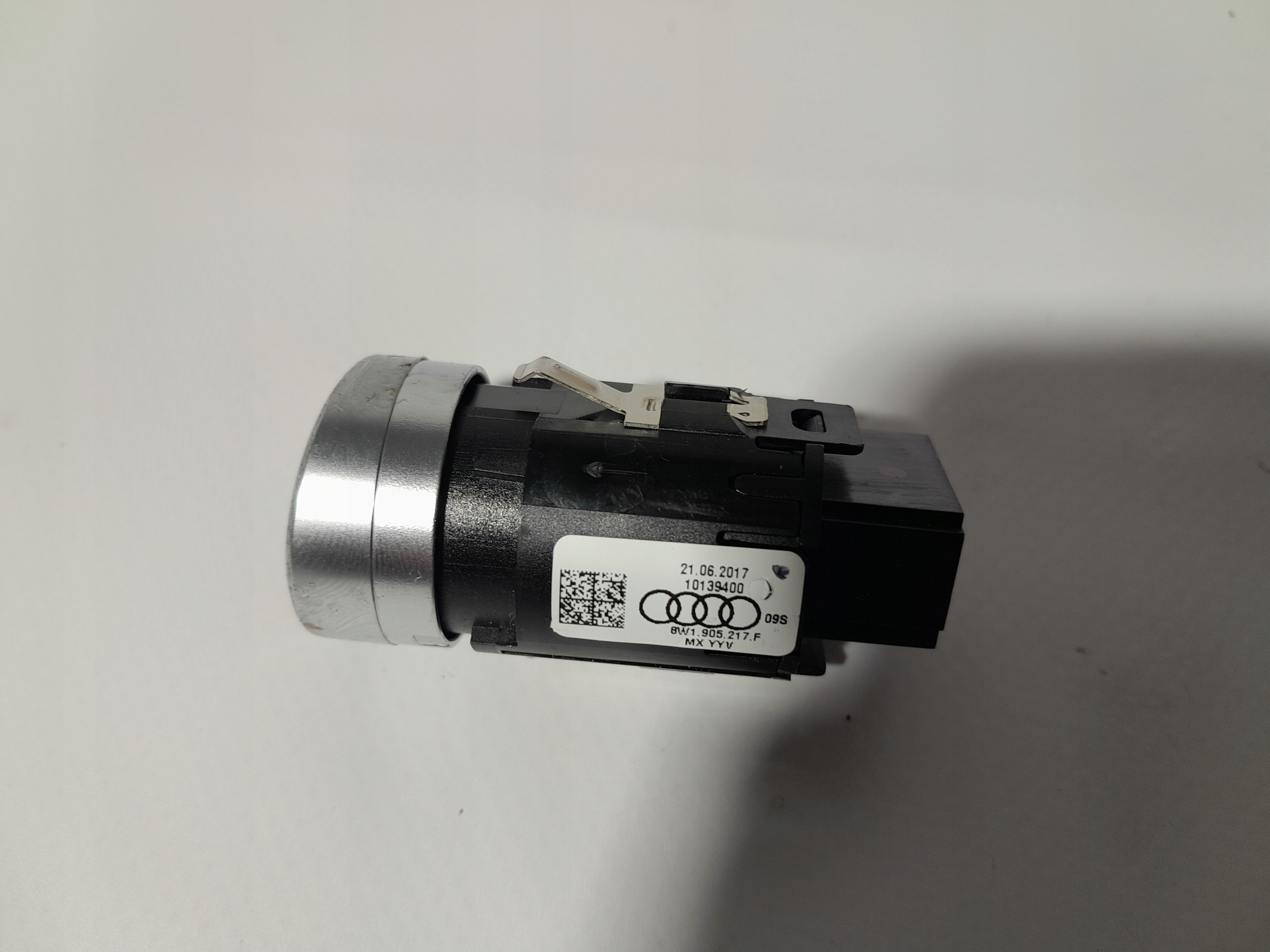 AUDI Q5 80A button START STOP 8W1905217F
