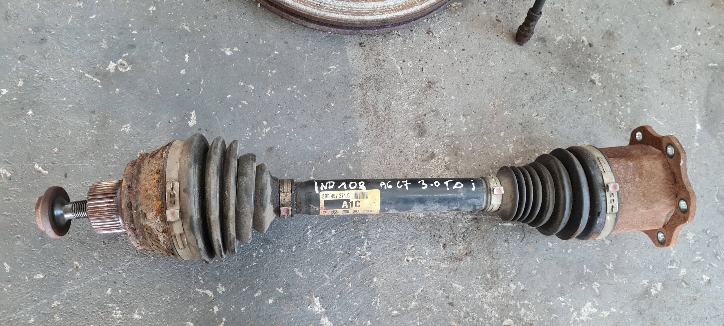 A6 C7 4G semi-axis left right front 3.0 2.0 TDI 8R0407271C A4 B8 A5 Q5 8R