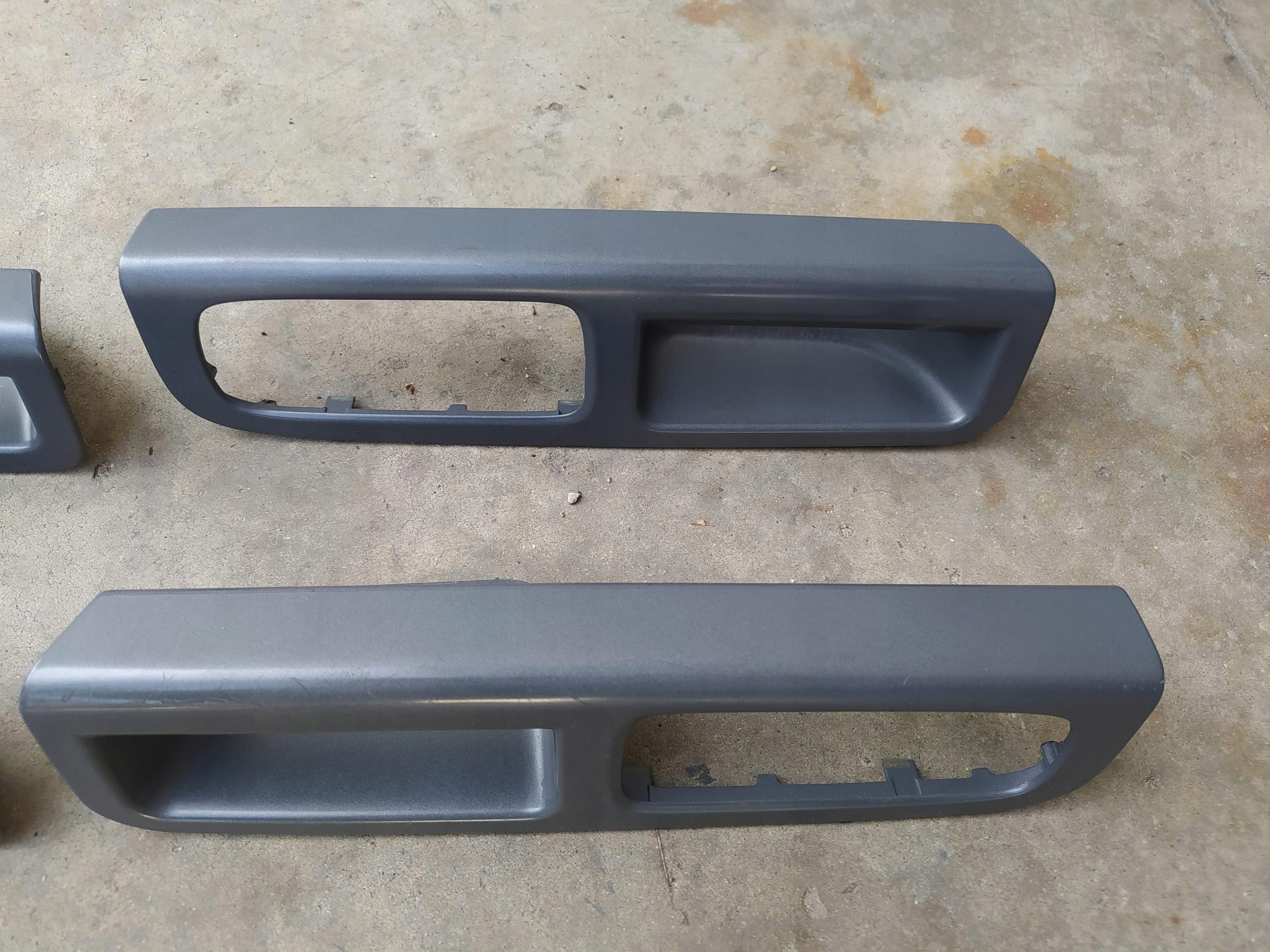 DEKOR DRZWI RĄCZKA PRAWY PRZÓD VOLVO V50 2009 VOLVO