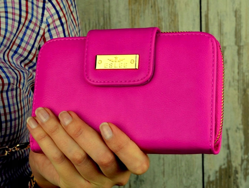 PORTFEL DAMSKI PODWÓJNY NA ZAMEK Wzór dominujący bez wzoru