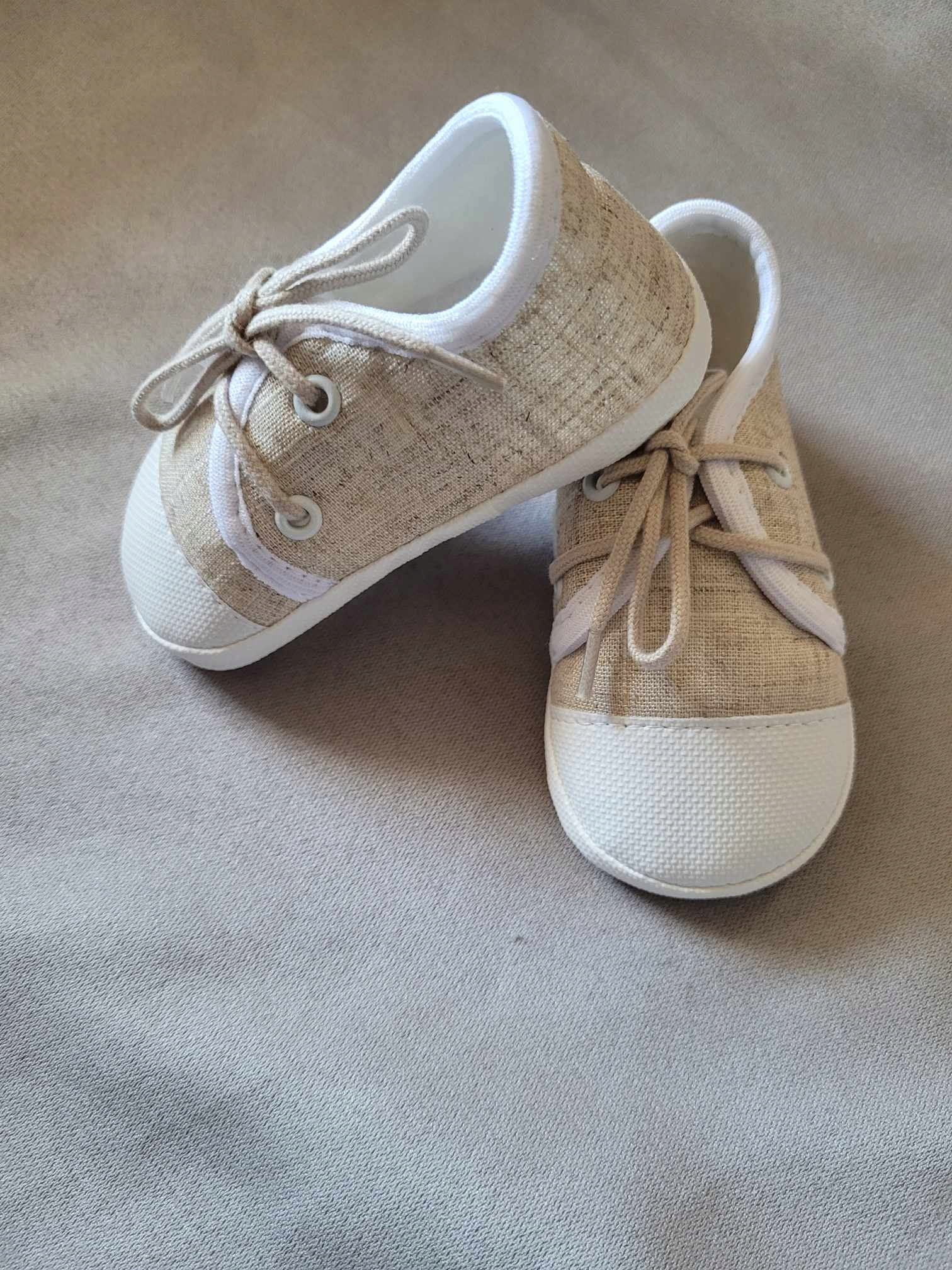 Buciki do chrztu Trampki beżowe 10 Marka Inna marka