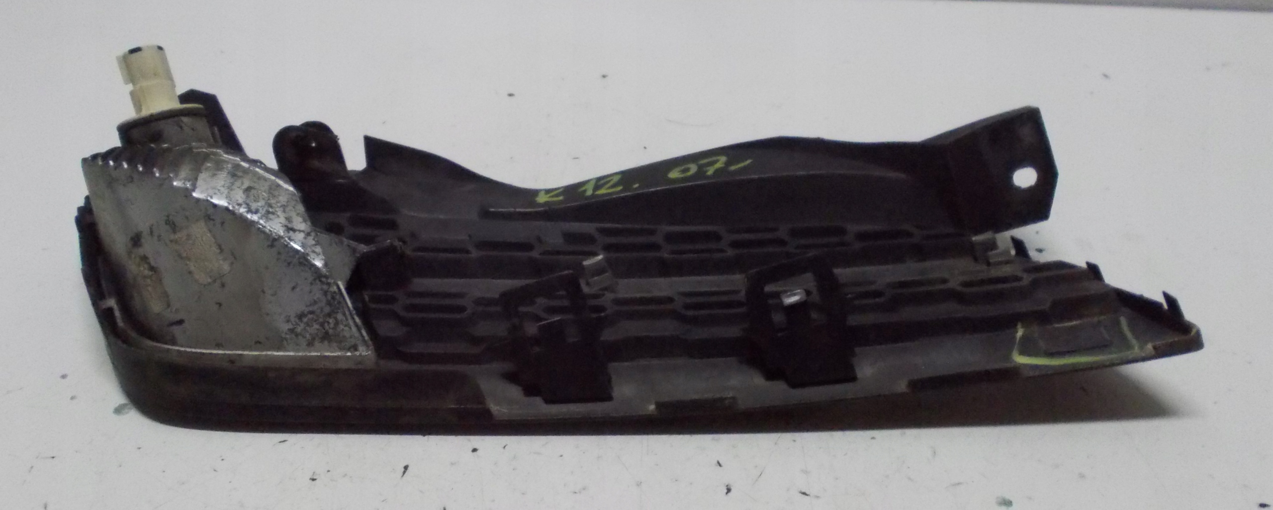NISSAN MICRA K12 O7R grid of a bumper indicator left 62330